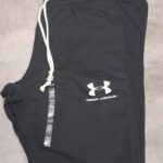 UNDER ARMOUR JOGGING